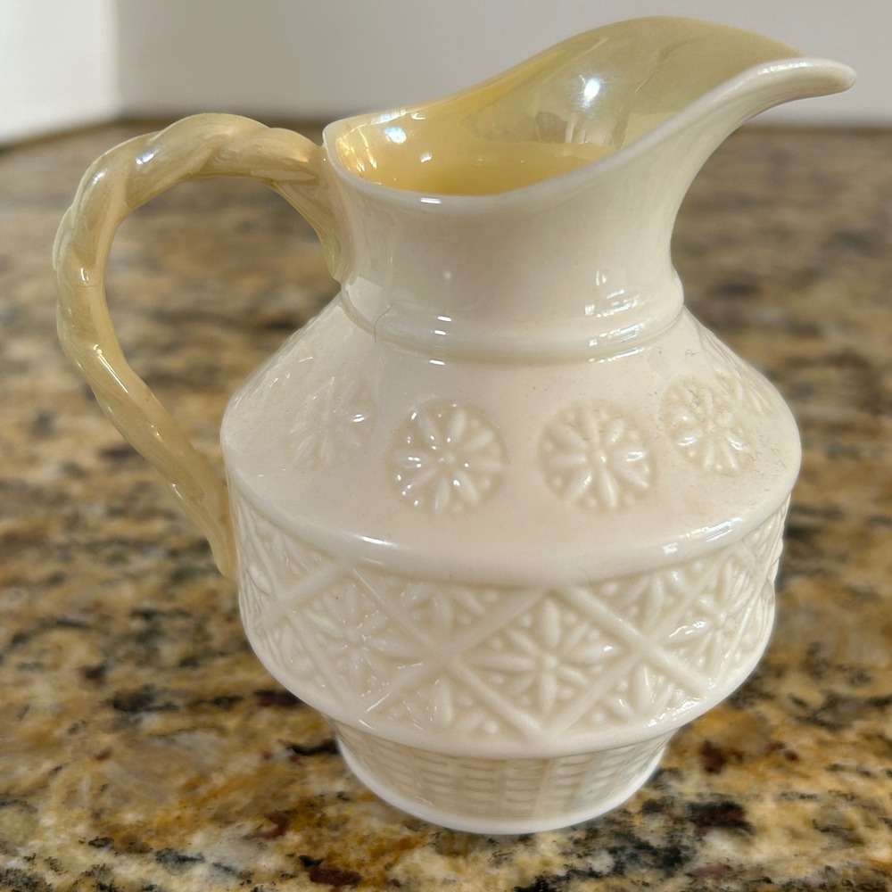 Belleek Neptune Creamer Small‎ Ivory Iridescent Shell Pattern Irish Porcelain